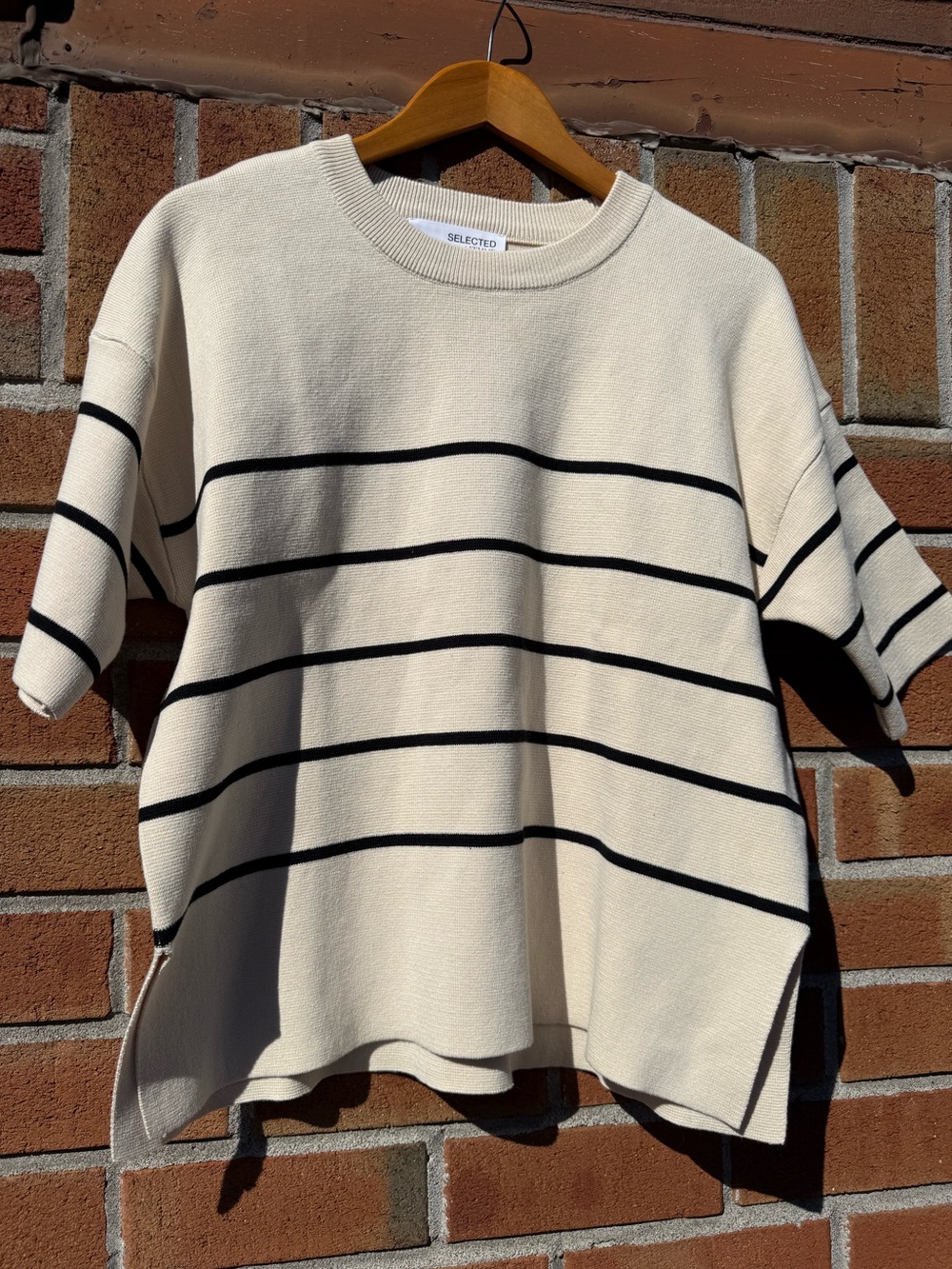 Cream Striped Short-Sleeve Sweater Size L